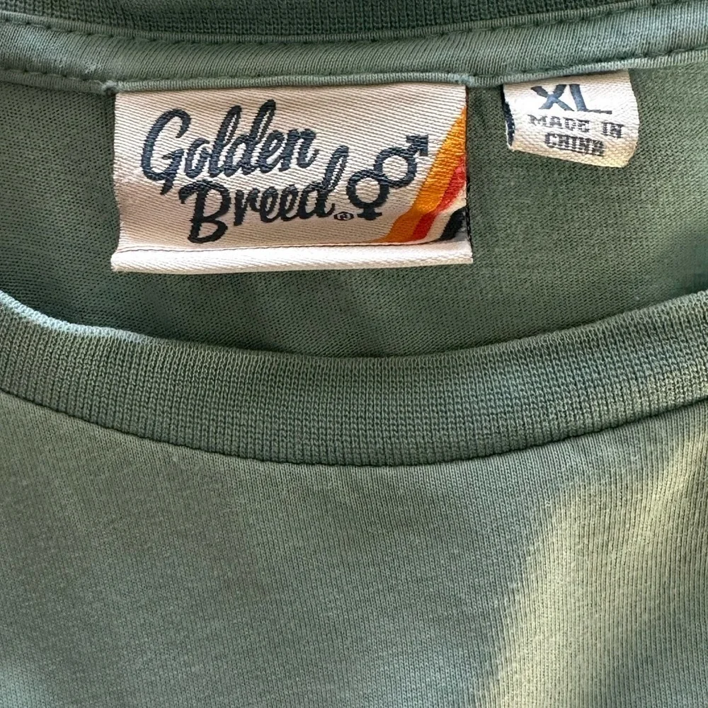 Golden Breed Byron Bay surf shop tee xl